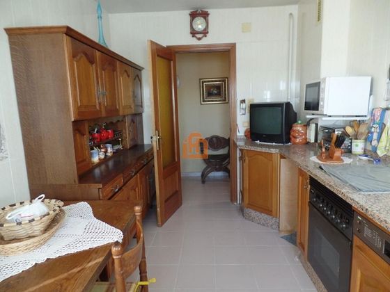 Foto 2 de Piso en venta en La Vega - Oteruelo de 4 habitaciones con terraza y garaje