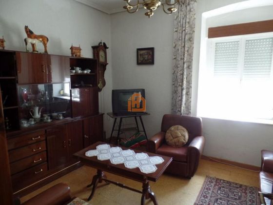 Foto 1 de Pis en venda a Pola de Gordón (La) de 2 habitacions amb calefacció