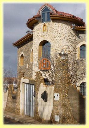 Foto 2 de Xalet en venda a Santovenia de la Valdoncina de 6 habitacions amb jardí i calefacció