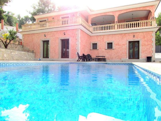 Foto 2 de Venta de chalet en Palmanova de 4 habitaciones con terraza y piscina