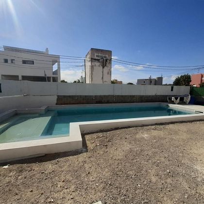 Foto 1 de Xalet en venda a Jesús/Nuestra Señora de Jesús de 3 habitacions amb terrassa i piscina