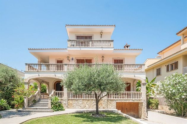 Foto 1 de Xalet en venda a Port d'Alcúdia - Platja d'Alcúdia de 6 habitacions amb terrassa i jardí