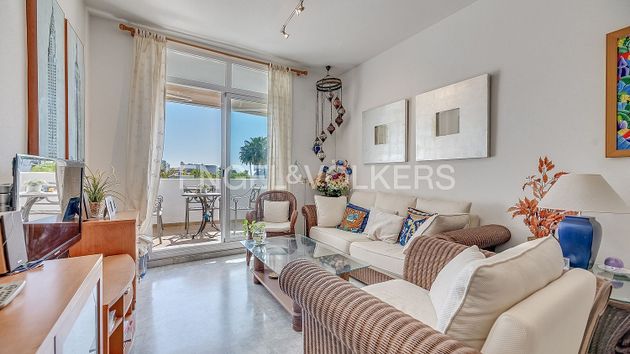 Foto 2 de Venta de piso en Lomas de Marbella Club - Puente Romano de 3 habitaciones con terraza y piscina