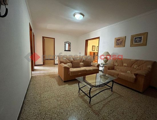 Foto 1 de Venta de piso en calle Juan de Austria de 4 habitaciones y 150 m²