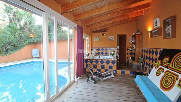 Foto 1 de Casa en venta en Llucmaçanes de 5 habitaciones con terraza y piscina