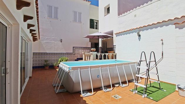Foto 1 de Venta de casa adosada en Castell (Es) de 4 habitaciones con terraza y garaje