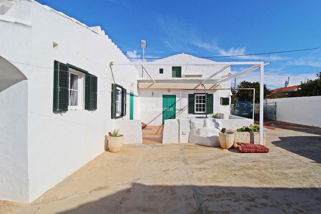 Foto 2 de Casa en venda a Sant Lluís de 4 habitacions amb terrassa i garatge