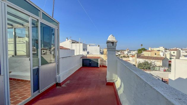 Foto 2 de Casa en venda a Maó de 5 habitacions amb terrassa