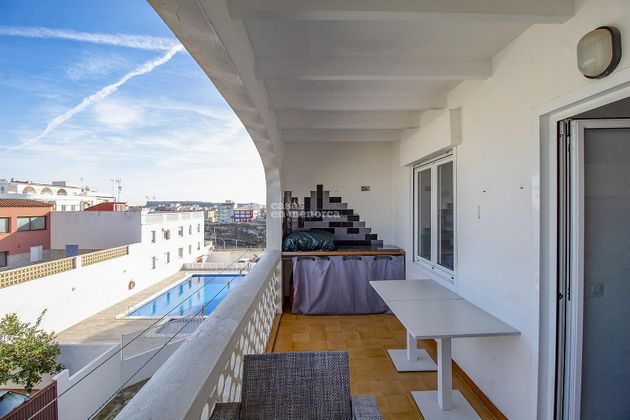 Foto 1 de Venta de piso en Castell (Es) de 3 habitaciones con terraza y piscina
