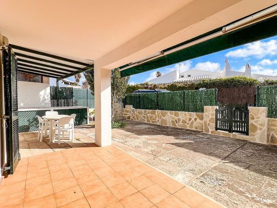 Foto 2 de Pis en venda a Sant Lluís de 2 habitacions amb terrassa i jardí