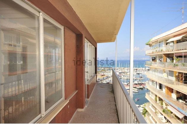 Foto 2 de Piso en venta en S'Arenal-Son Verí de 4 habitaciones con terraza y balcón