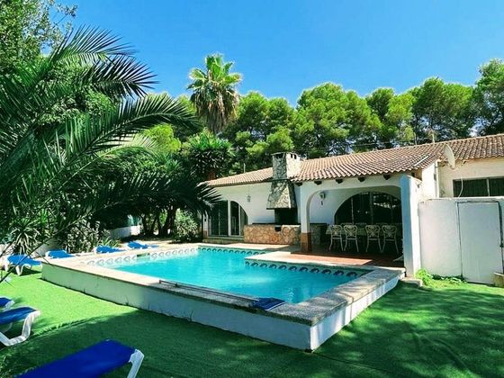 Foto 2 de Venta de chalet en Can Pastilla - Les Meravelles - S'Arenal de 5 habitaciones con terraza y piscina