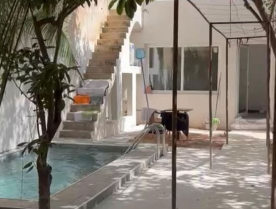 Foto 1 de Xalet en venda a Plaça de Toros de 5 habitacions amb terrassa i piscina