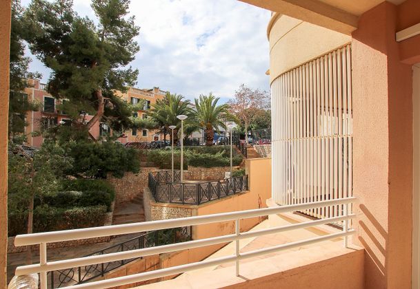 Foto 2 de Venta de dúplex en La Bonanova - Portopí de 2 habitaciones con terraza y piscina