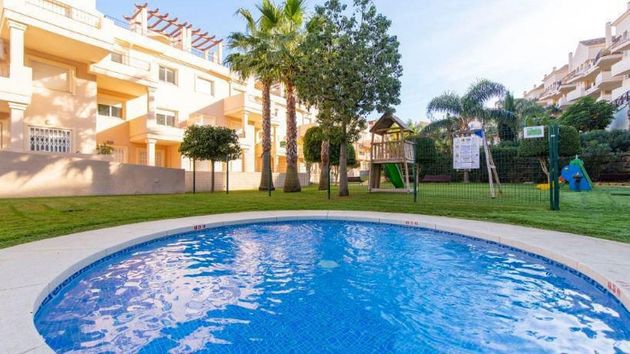 Foto 1 de Pis en venda a San Luis de Sabinillas de 3 habitacions amb terrassa i piscina