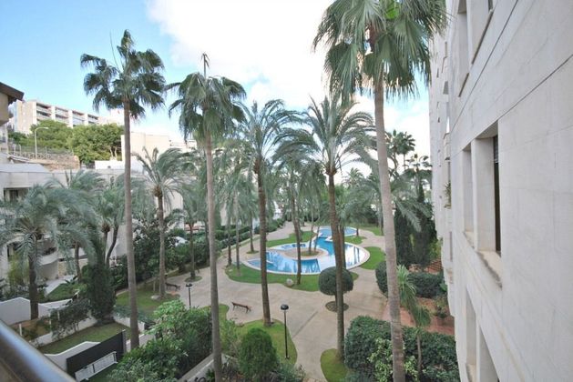 Foto 2 de Piso en alquiler en El Terreno de 3 habitaciones con terraza y piscina