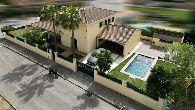 Foto 1 de Chalet en venta en Son Ramonell - Es Figueral de 3 habitaciones con terraza y piscina