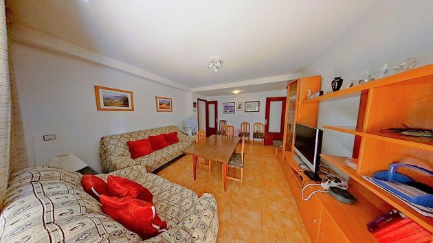 Foto 1 de Piso en venta en Playa de Gandia de 3 habitaciones con terraza y garaje