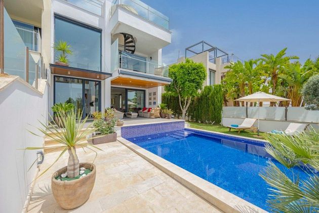 Foto 2 de Casa en venta en Port d'Alcúdia - Platja d'Alcúdia de 4 habitaciones con terraza y piscina