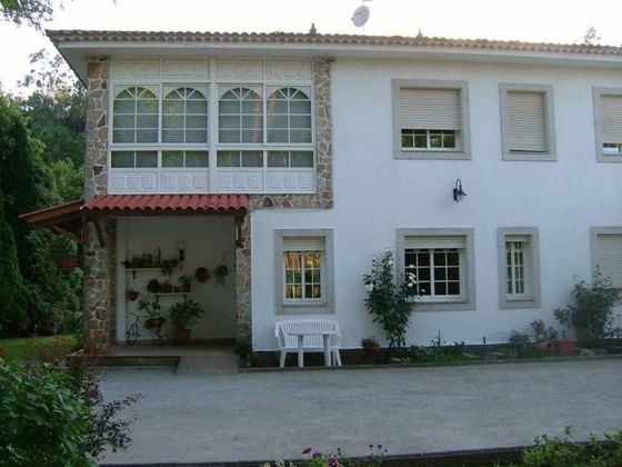 Foto 2 de Casa en venda a Vedra de 5 habitacions amb garatge i jardí