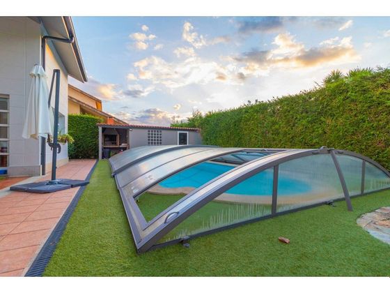 Foto 1 de Casa en venta en Bertamiráns de 6 habitaciones con terraza y piscina