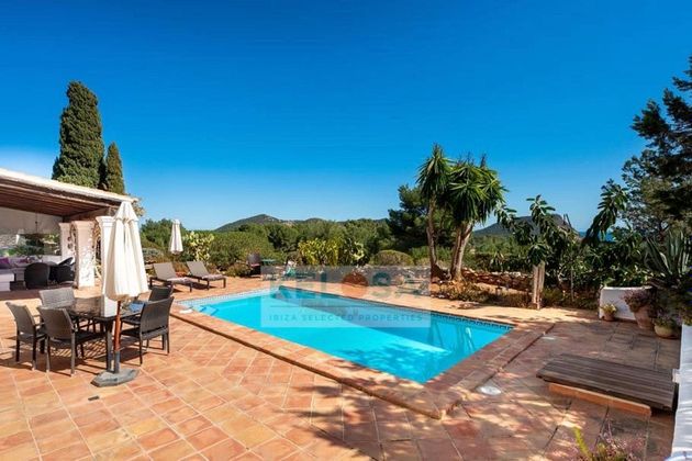 Foto 2 de Venta de casa en Santa Eulalia del Río de 3 habitaciones con terraza y piscina