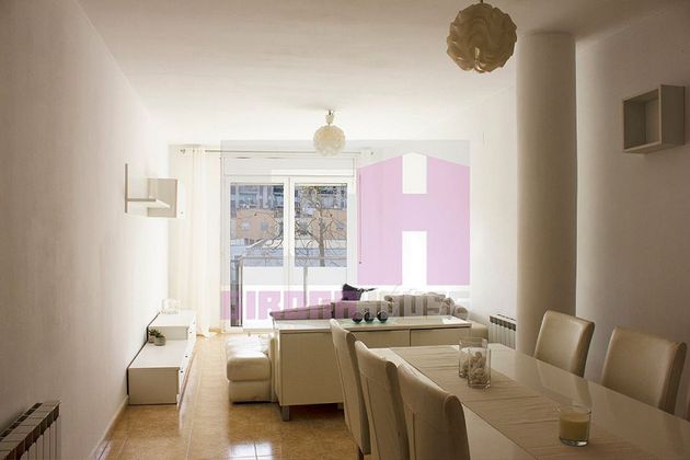 Foto 2 de Venta de piso en calle Cjoan Fuster i Ortells de 3 habitaciones con terraza y balcón