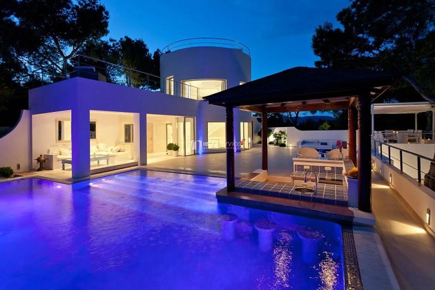 Foto 1 de Casa en venda a Dalt de la Vila - La Marina de 6 habitacions amb piscina i aire acondicionat