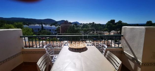 Foto 1 de Piso en venta en Cala Vedella - Cala Tarida - Cala Conta de 1 habitación con terraza y piscina