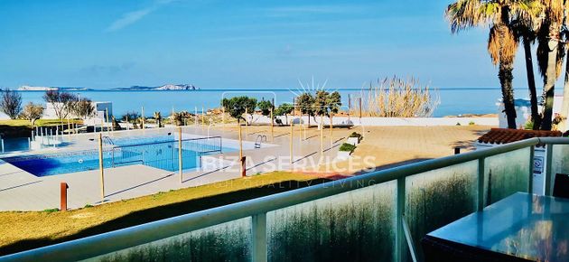 Foto 1 de Piso en venta en San Agustín - Cala de Bou de 2 habitaciones con terraza y piscina