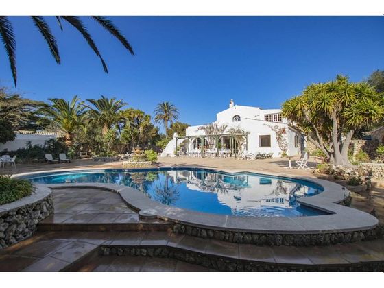 Foto 1 de Casa en venda a Castell (Es) de 12 habitacions amb terrassa i piscina