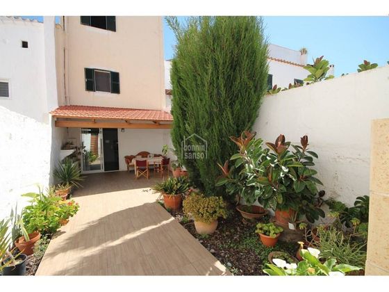 Foto 1 de Pis en venda a Ciutadella de 5 habitacions amb terrassa