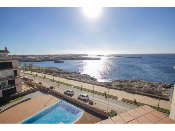 Foto 2 de Piso en venta en Ciutadella de 2 habitaciones con terraza y piscina