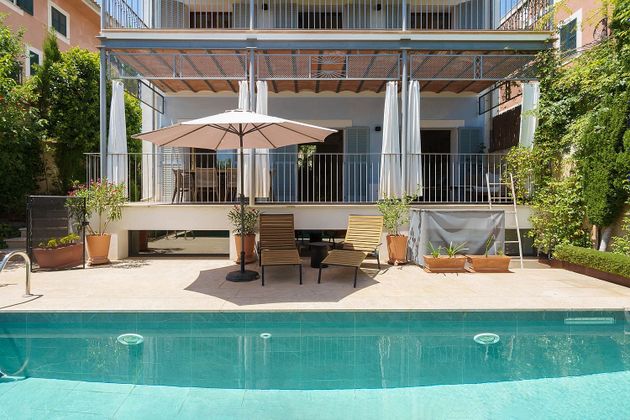 Foto 1 de Xalet en venda a El Terreno de 5 habitacions amb terrassa i piscina