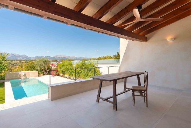 Foto 2 de Chalet en venta en Llubí de 3 habitaciones con terraza y piscina