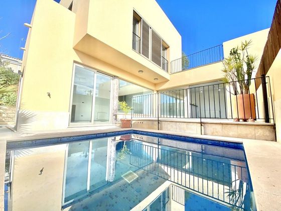 Foto 1 de Xalet en venda a Génova de 3 habitacions amb terrassa i piscina
