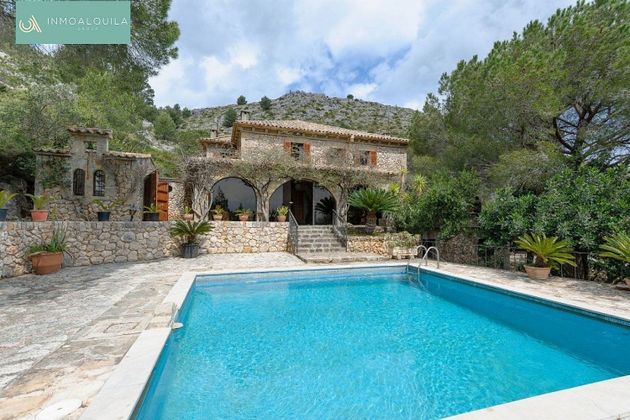 Foto 1 de Xalet en venda a Barcarés - Manresa - Bonaire de 6 habitacions amb terrassa i piscina