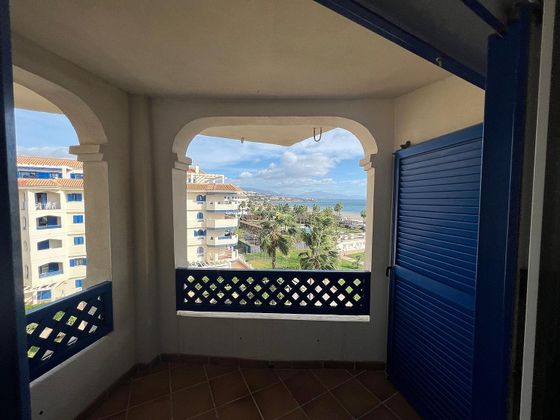 Foto 2 de Pis en venda a San Luis de Sabinillas de 3 habitacions amb terrassa i piscina