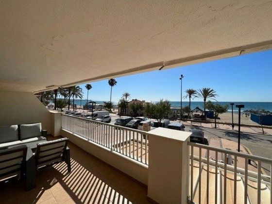 Foto 2 de Venta de piso en Playa de los Boliches de 3 habitaciones con terraza y aire acondicionado