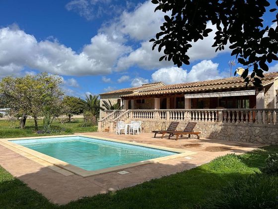 Foto 1 de Xalet en venda a La Seu - Cort - Monti-sión de 7 habitacions amb terrassa i piscina