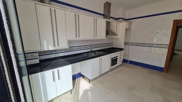 Foto 2 de Pis en lloguer a El Molinar - Can Pere Antoni de 4 habitacions amb terrassa i calefacció