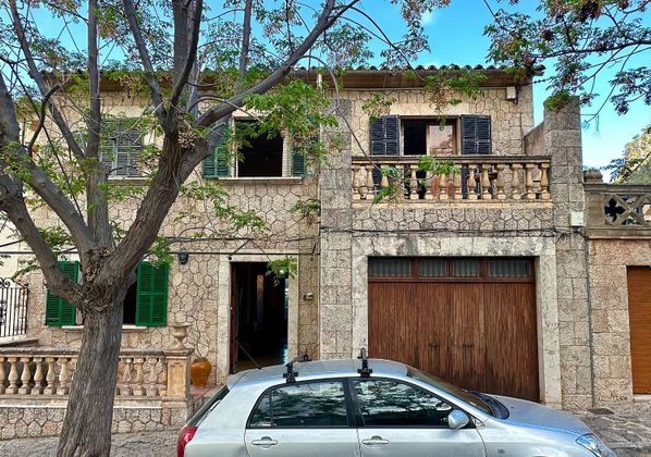 Foto 1 de Casa adossada en venda a Valldemossa de 4 habitacions amb terrassa i garatge