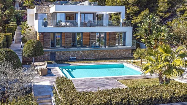 Foto 1 de Chalet en venta en Cas Catala - Illetes de 4 habitaciones con terraza y piscina