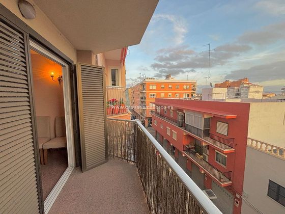 Foto 2 de Piso en venta en Marquès de la Fontsanta - Pere Garau de 3 habitaciones con balcón y ascensor