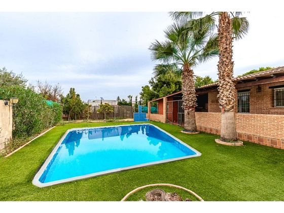 Foto 1 de Xalet en venda a Los Girasoles de 4 habitacions amb terrassa i piscina