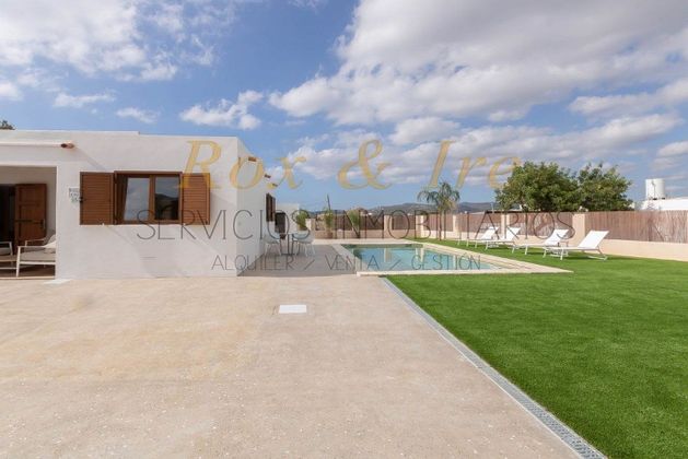Foto 2 de Chalet en alquiler en San Agustín - Cala de Bou de 4 habitaciones con terraza y piscina