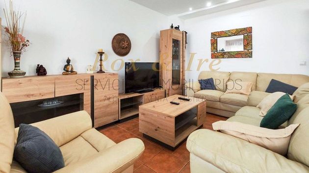 Foto 2 de Casa en lloguer a calle Del Romaní de 5 habitacions amb terrassa i mobles