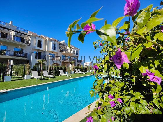 Foto 2 de Àtic en venda a El Montgó de 2 habitacions amb terrassa i piscina