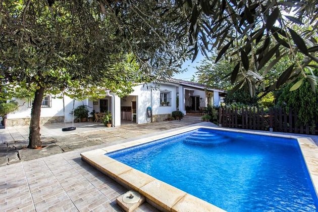 Foto 2 de Chalet en venta en El Puerto de 4 habitaciones con terraza y piscina