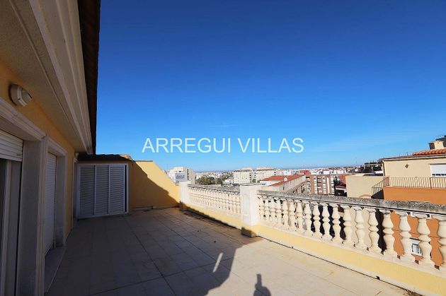 Foto 2 de Àtic en venda a avenida De Ramón Ortega de 2 habitacions amb terrassa i piscina